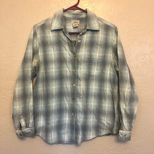 Small LLBean flannel shirt with front pocket